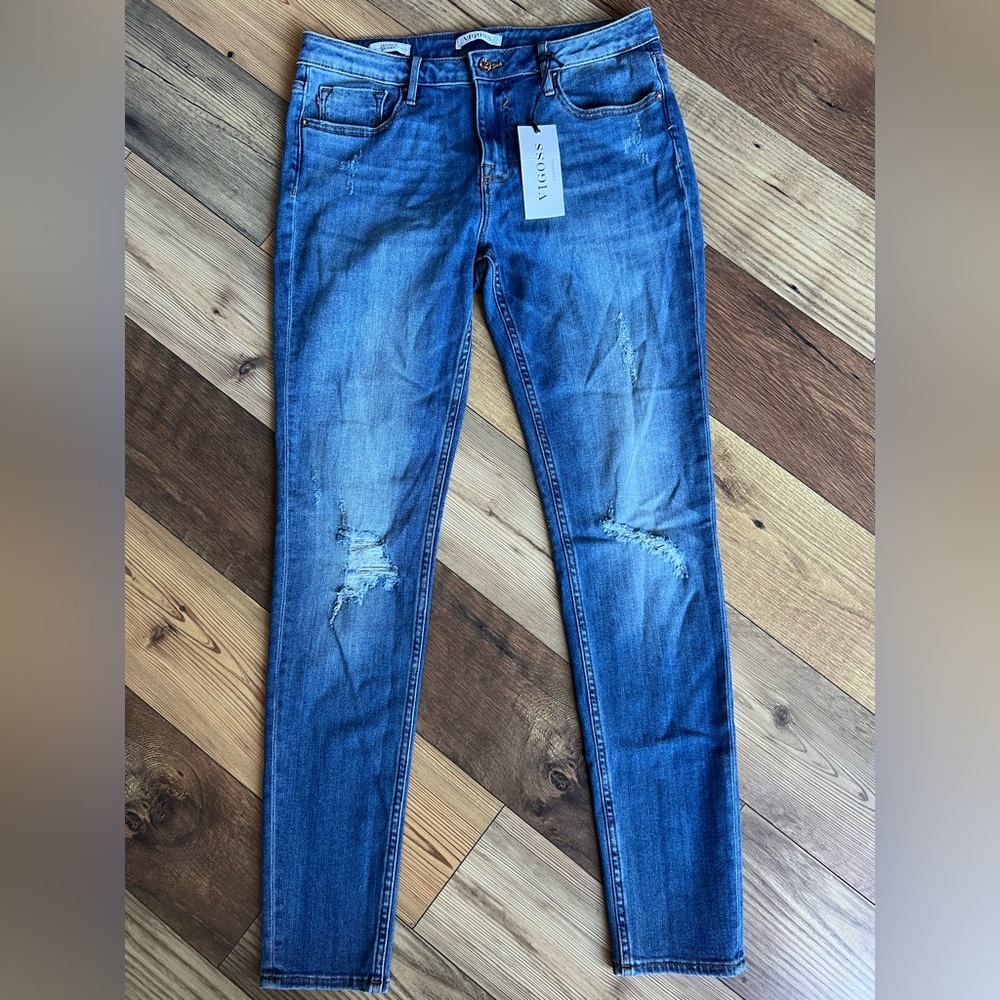 New with tags! Vigoss Jagger Distressed Stretch Skinny Women’s Jeans size 31x32